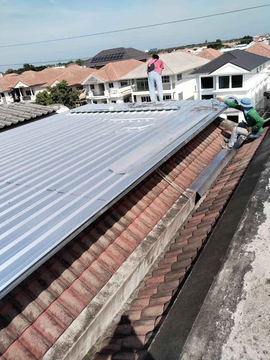 33 - https://ช่างฐารับต่อเติมบ้าน.com | ช่างฐา รับต่อเติมบ้านครบวงจร ตั้งแต่หลังคา กันซึม โครงสร้าง ปูกระเบื้อง รีโนเวทบ้าน ระบบไฟฟ้า ประปา ฝ้า ก่อสร้าง และทาสี