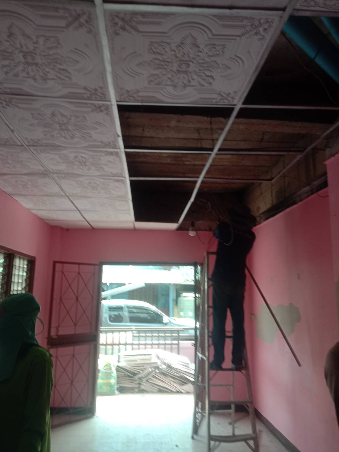 5 - https://ช่างฐารับต่อเติมบ้าน.com | ช่างฐา รับต่อเติมบ้านครบวงจร ตั้งแต่หลังคา กันซึม โครงสร้าง ปูกระเบื้อง รีโนเวทบ้าน ระบบไฟฟ้า ประปา ฝ้า ก่อสร้าง และทาสี